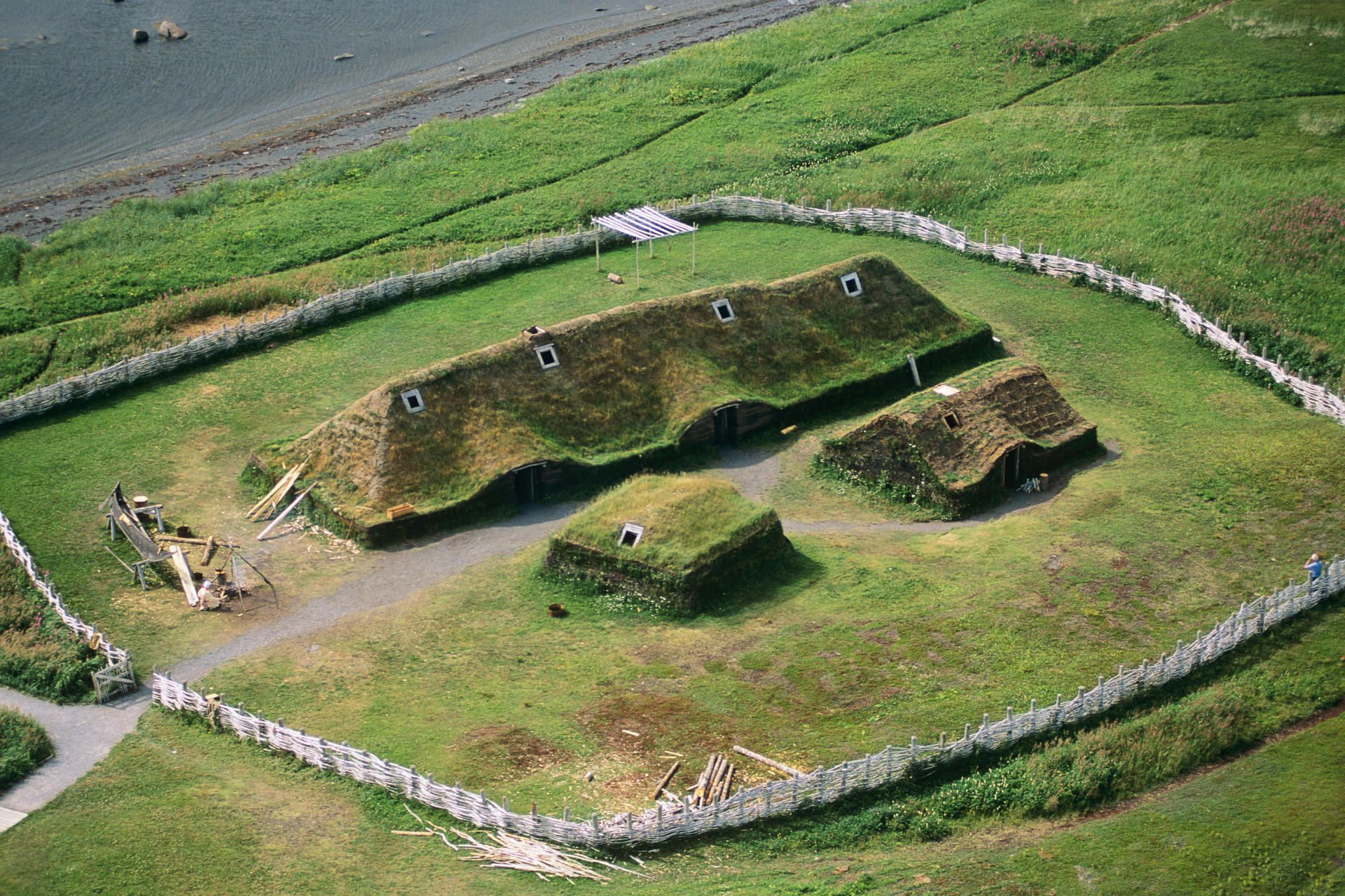 منطقه‌ی L'anse aux Meadows، در شمالی‌ترین نقطه‌ی نیوفاندلند