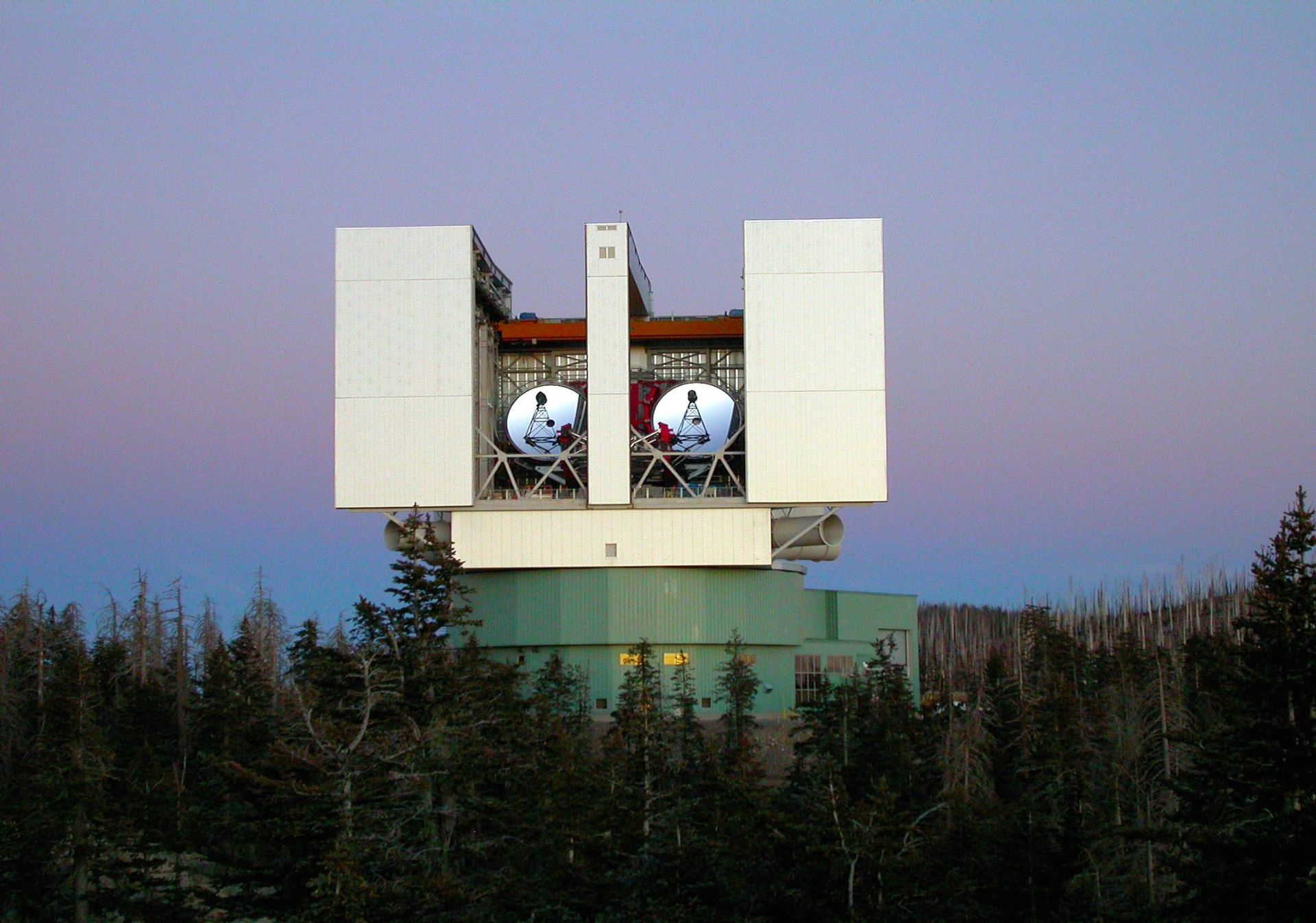 مرجع متخصصين ايران تلسكوپ بزرگ دوچشمي (LBT)