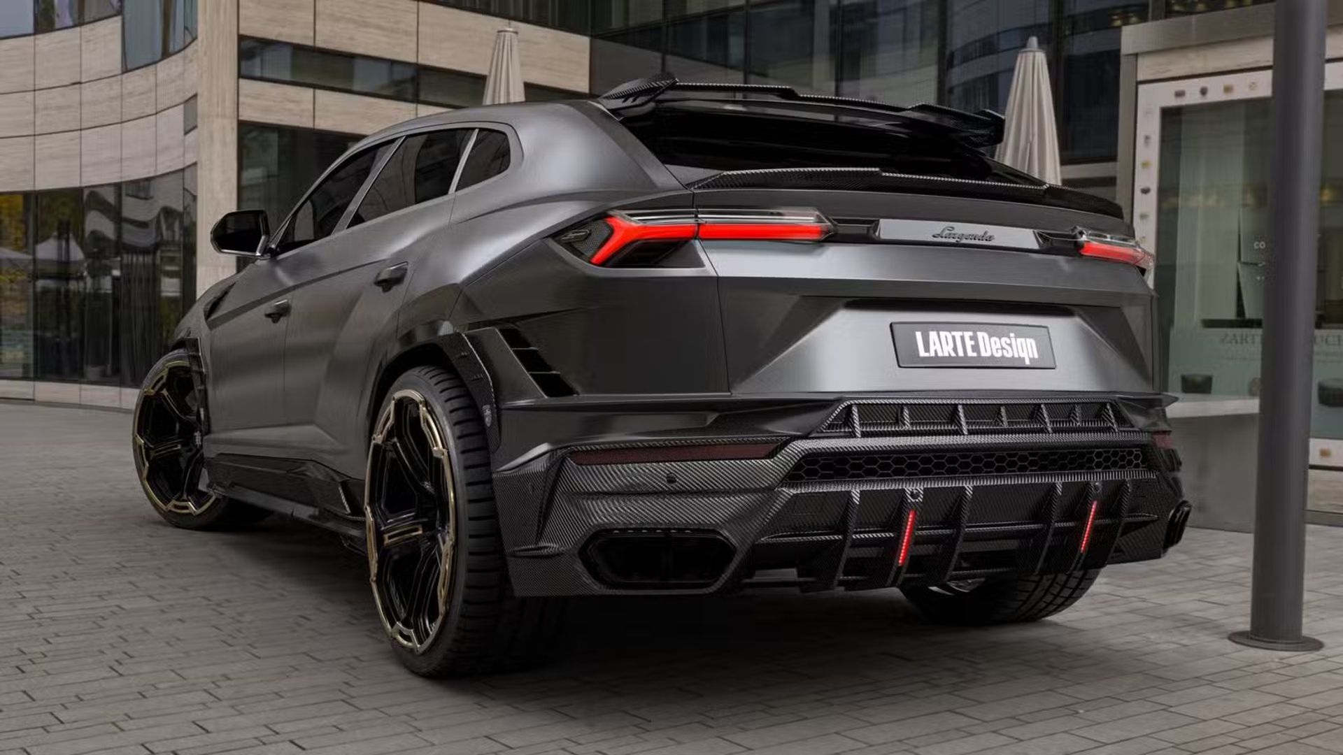 لامبورگینی اوروس با کیت Largenda