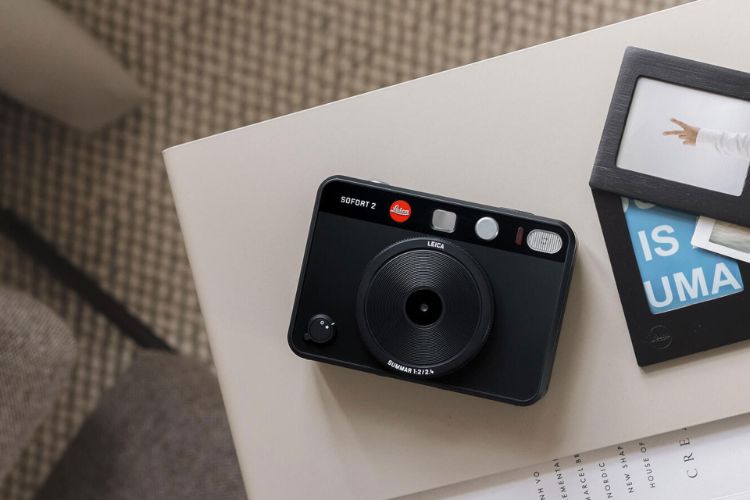 دوربین چاپ فوری لایکا سوفورت ۲ در رنگ مشکی