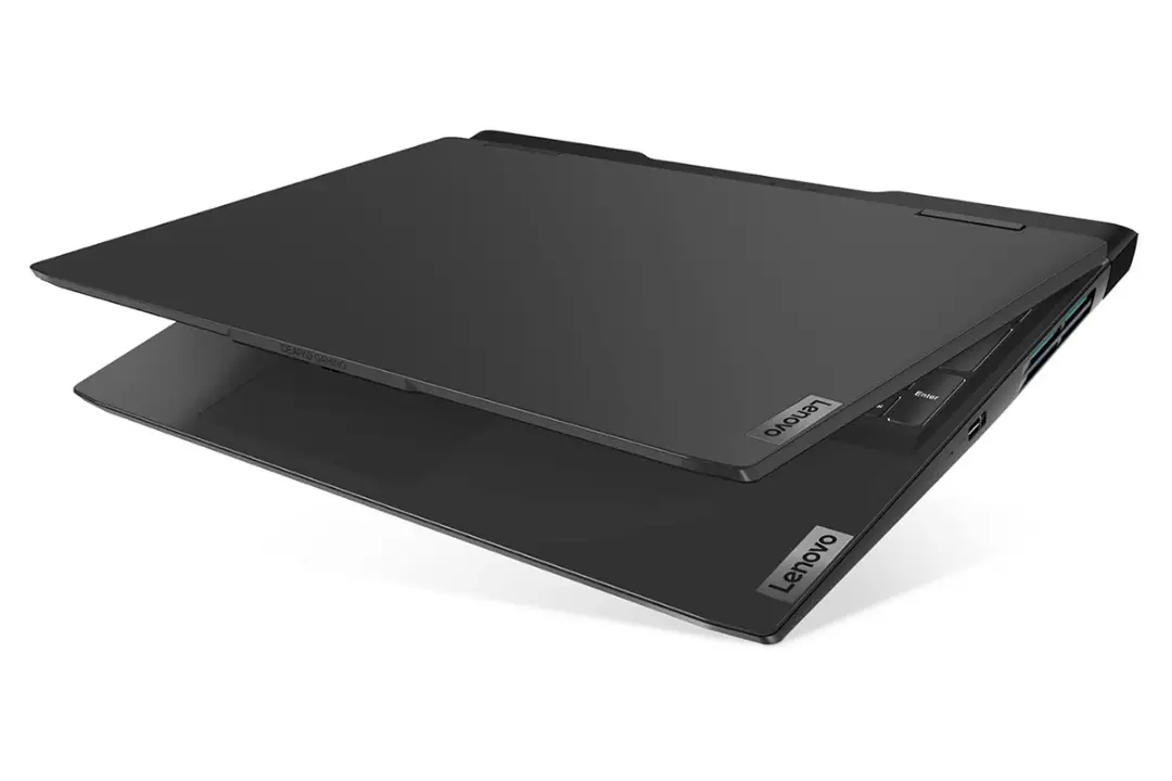 لپ تاپ لنوو Lenovo IdeaPad Gaming 3 نمای بالا نیمه باز