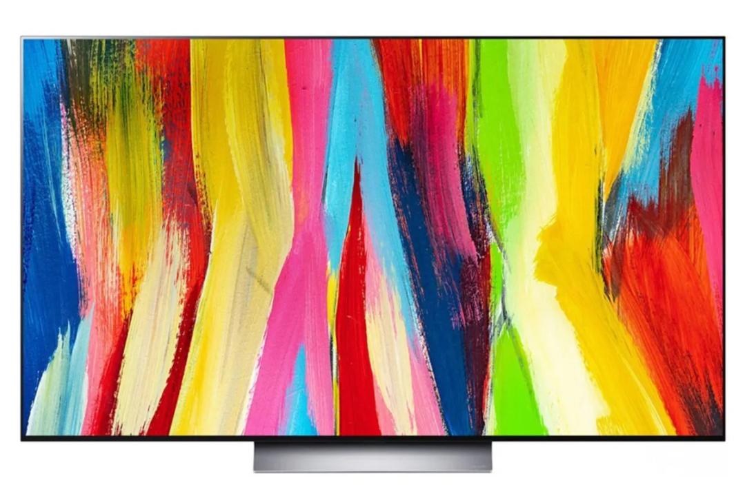 تلویزیون ال‌جی C2 از نمای جلو