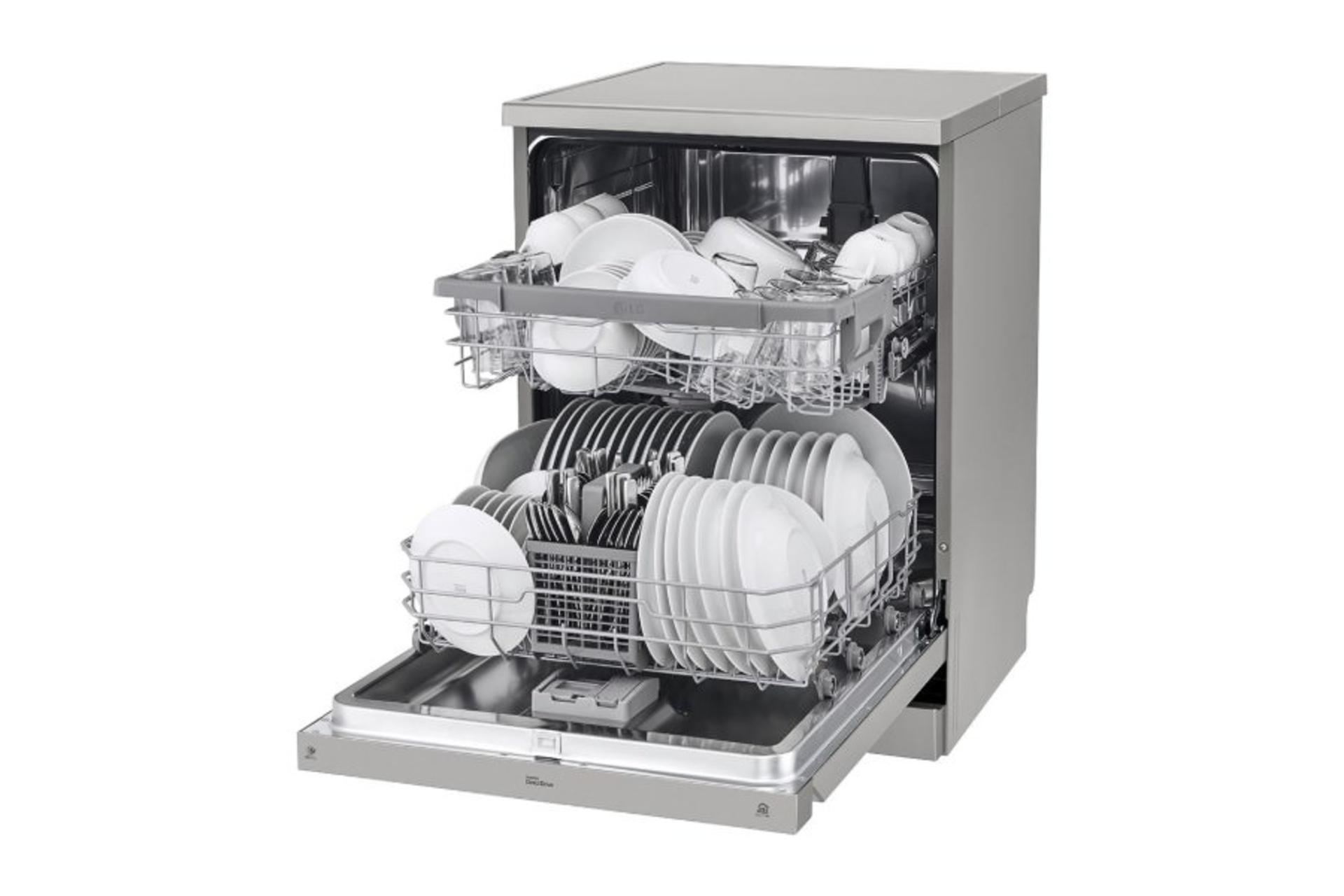 ماشین ظرفشویی ال جی LG DFC532 نمای درب باز