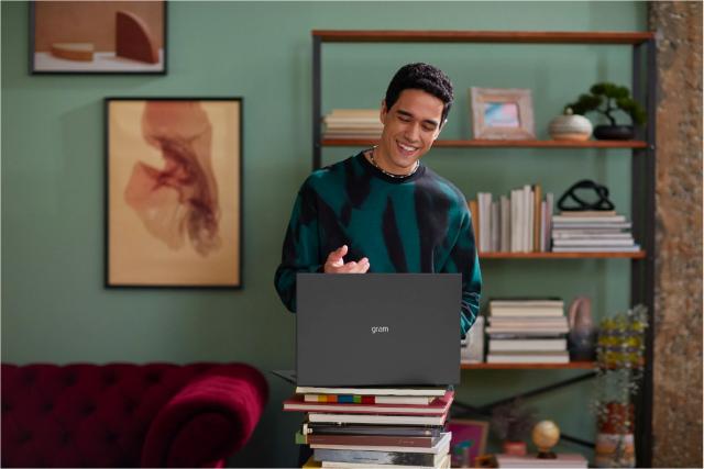 لپ تاپ‌های جدید LG Gram با ضخامتی باریک‌تر از مک بوک ایر، طراحی نوآورانه و سخت‌افزار مدرن رونمایی شدند