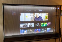 تلویزیون شفاف شگفت‌انگیز Signature OLED T قدرت مهندسان ال‌جی را به رخ می‌کشد