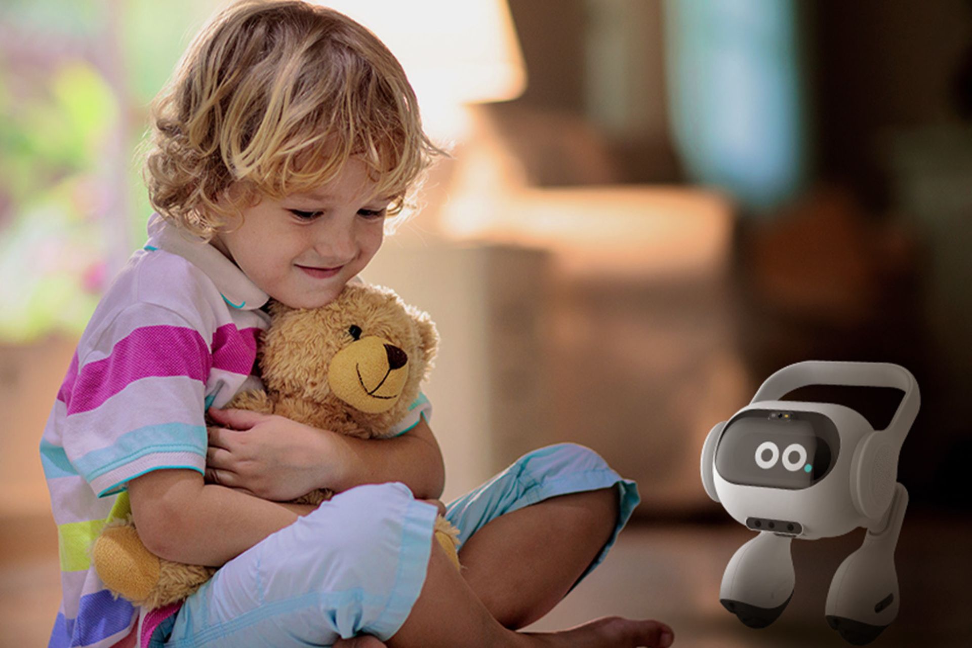 ربات دوپای ال‌جی کنار یک پسر بچه