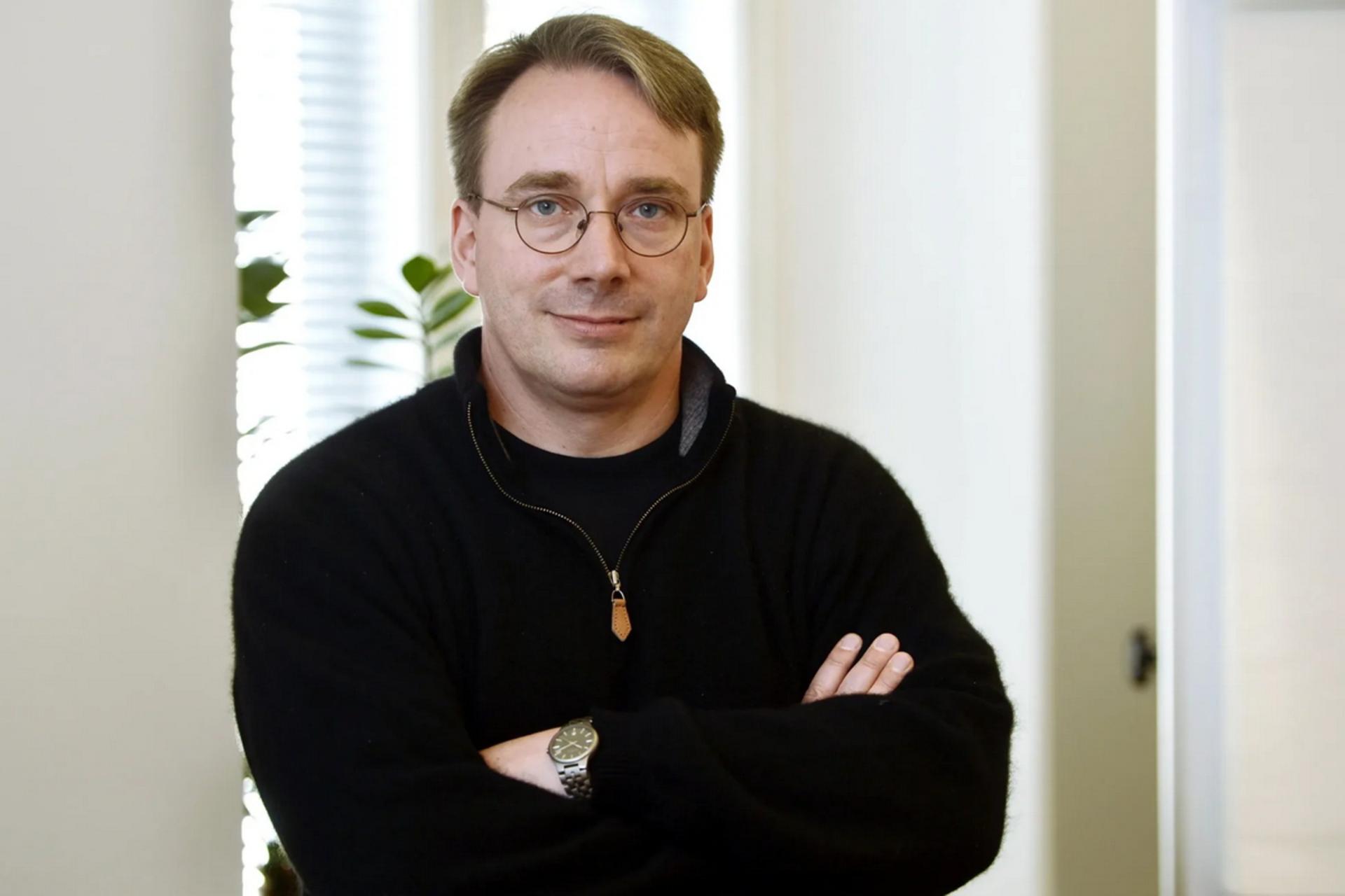 لینوس توروالدز  خالق کرنل لینوکس و سیستم گیت