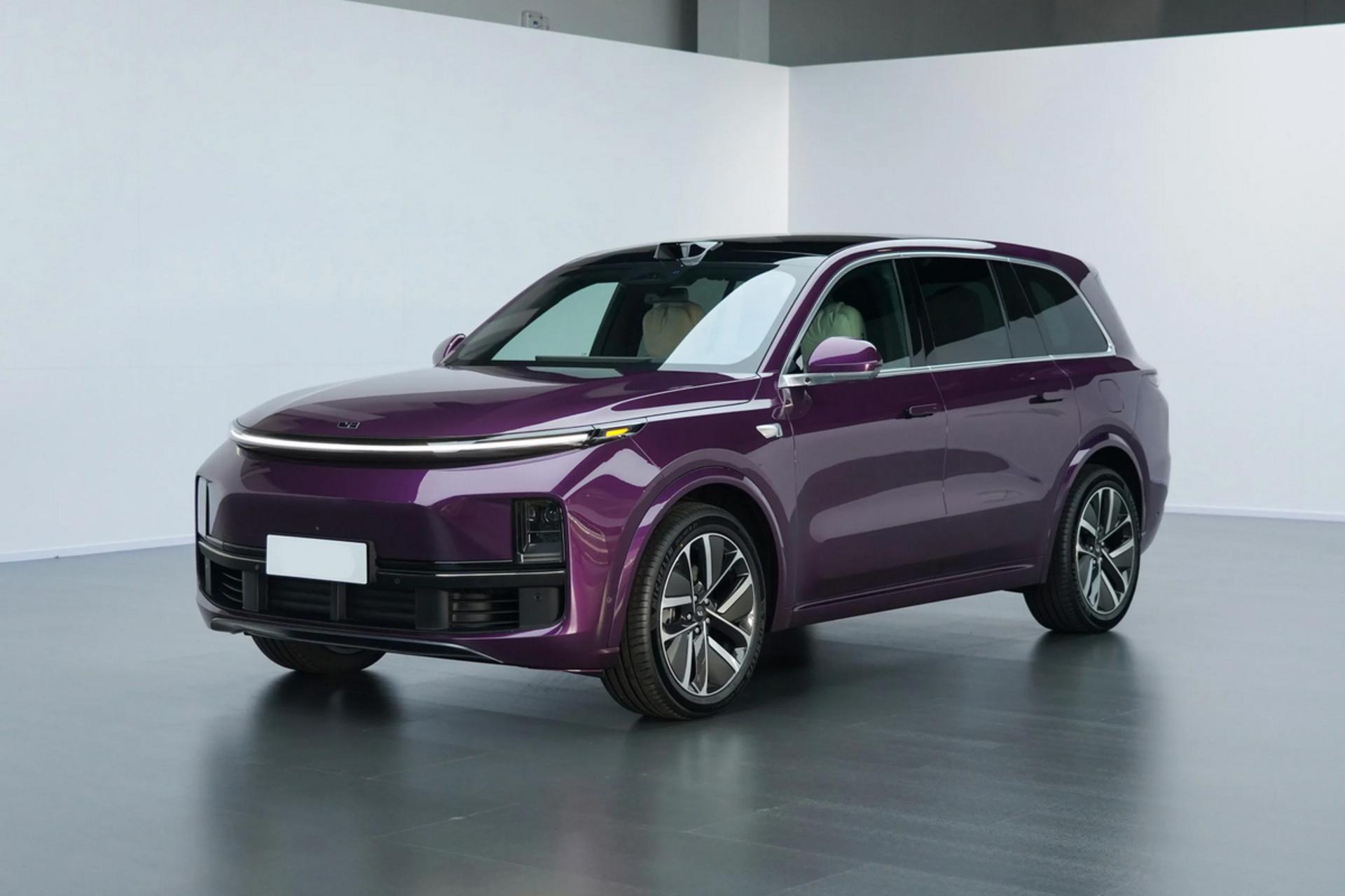 خودروی لی آتو L9  از نمای جلو  L9 Li Auto