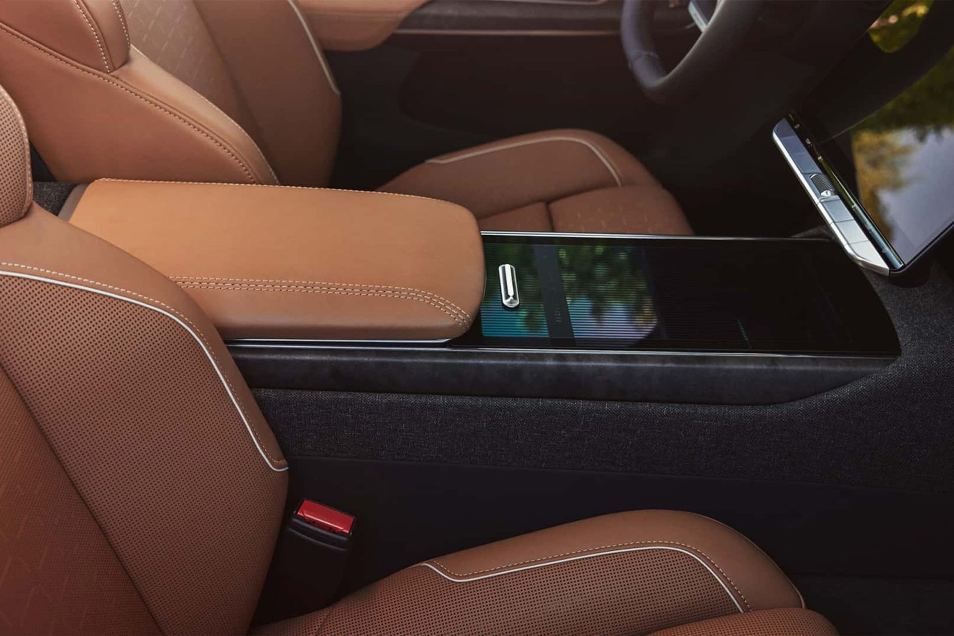 کنسول وسط یک خودرو