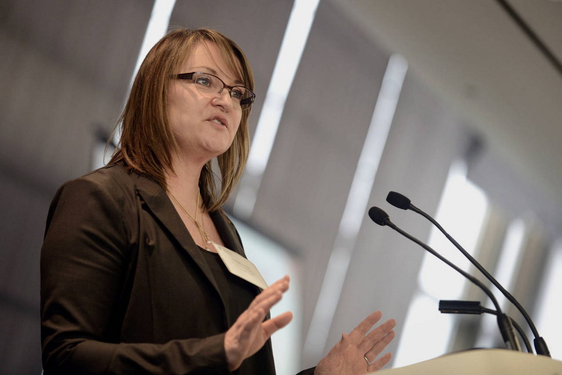 کریستین دی دومین مدیرعامل لولولمون