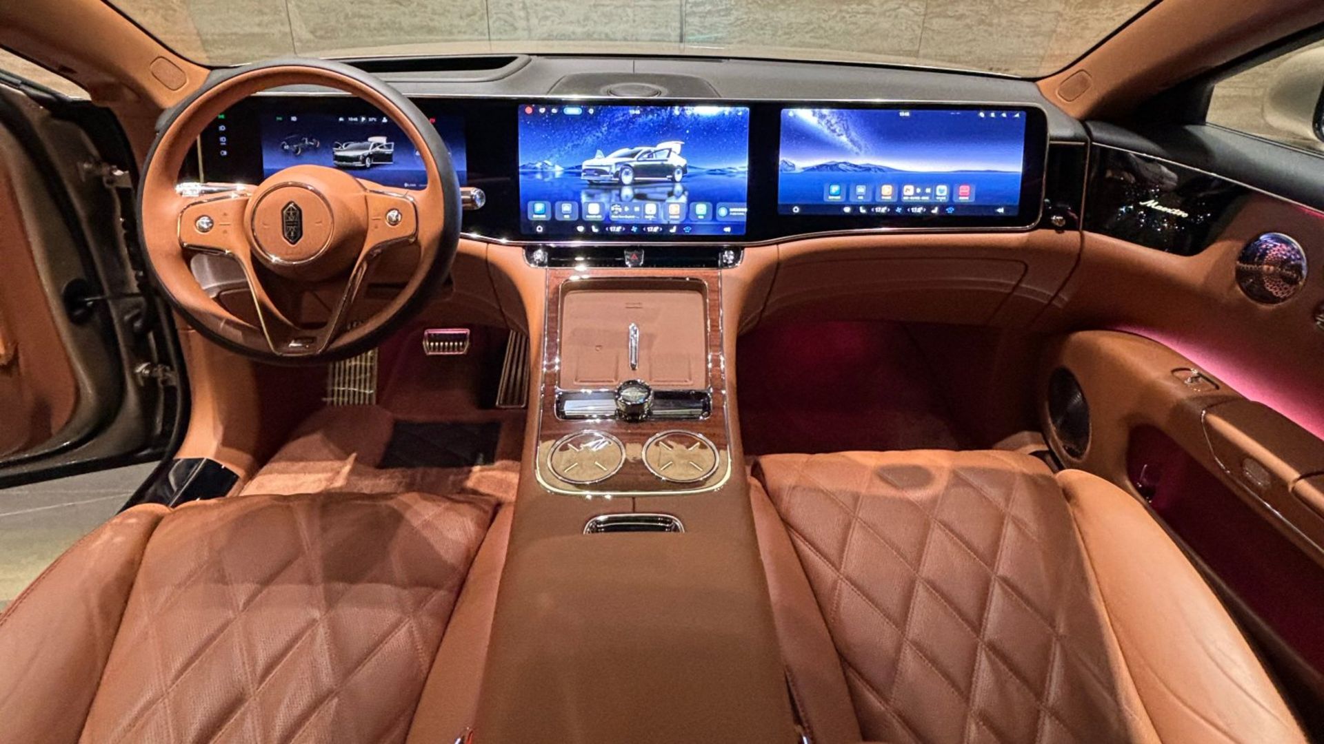 سواری لوکس Maextro S800