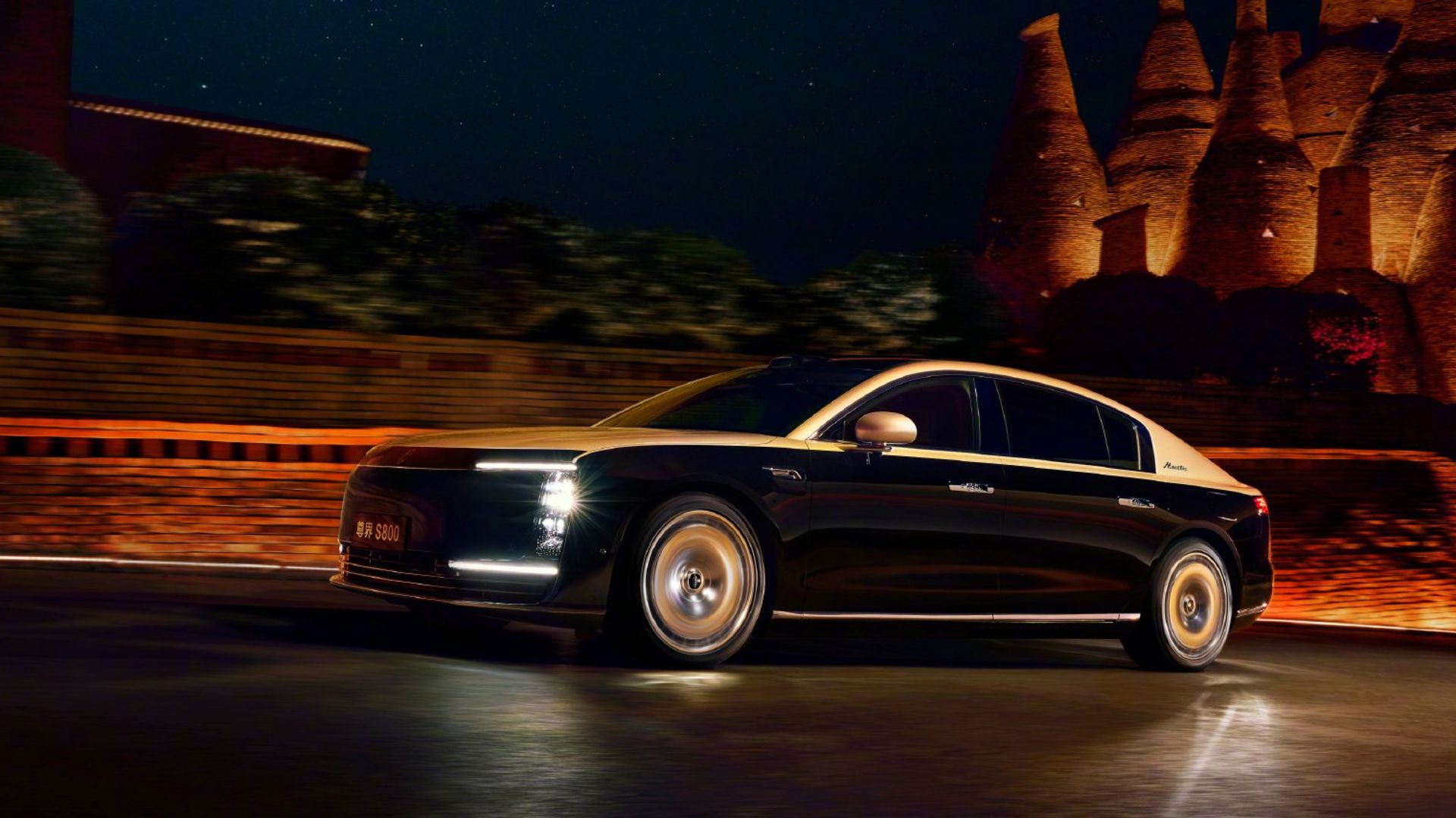 سواری لوکس Maextro S800