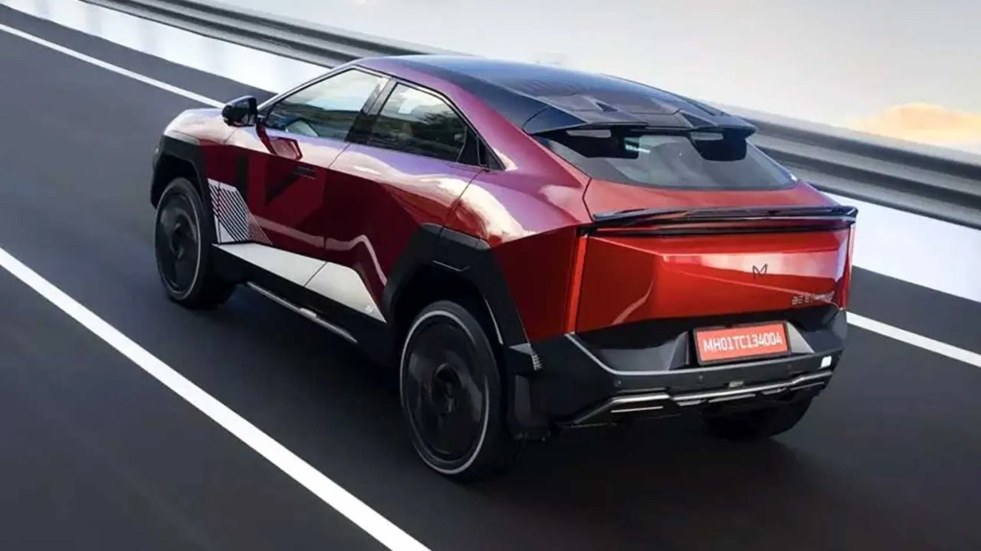 نمای عقبی خودرو ماهیندرا BE 6 Formula E Edition