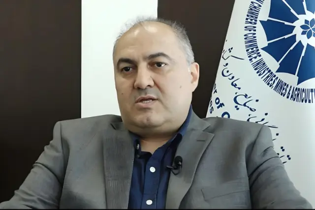 عضو اتاق بازرگانی ایران: برخی تصمیم‌گیران درک ملموسی از آثار قطع اینترنت ندارند