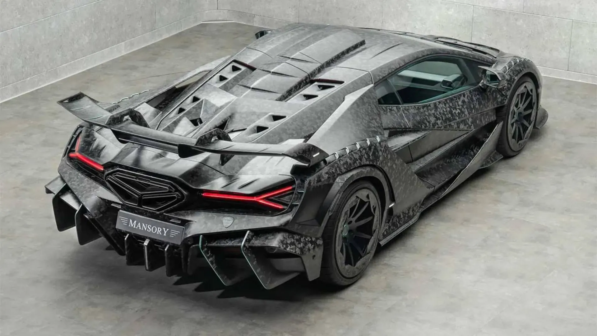 منصوری کربونادو X