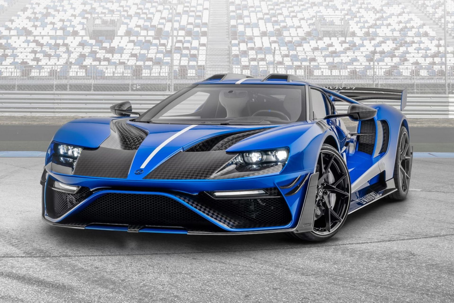 نمای جلوی Le Mansory Ford GT