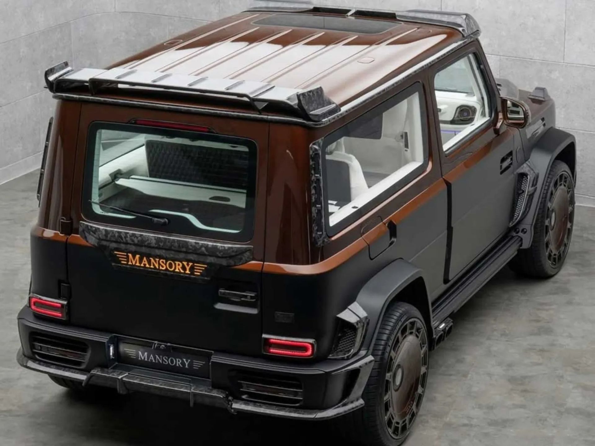 نمای عقبی گرونوس کوپه Evo C منصوری