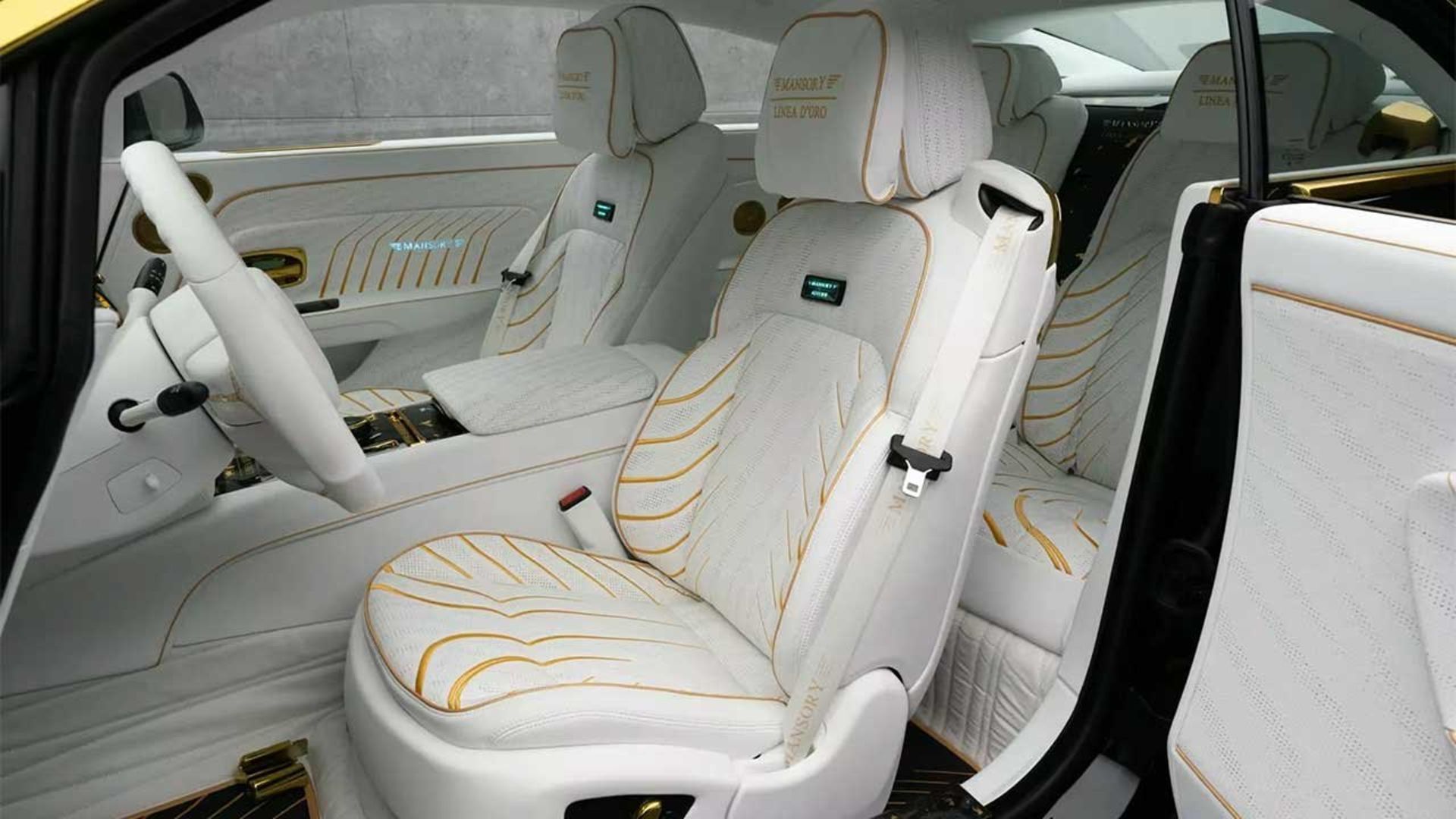 منصوری اسپکتر 