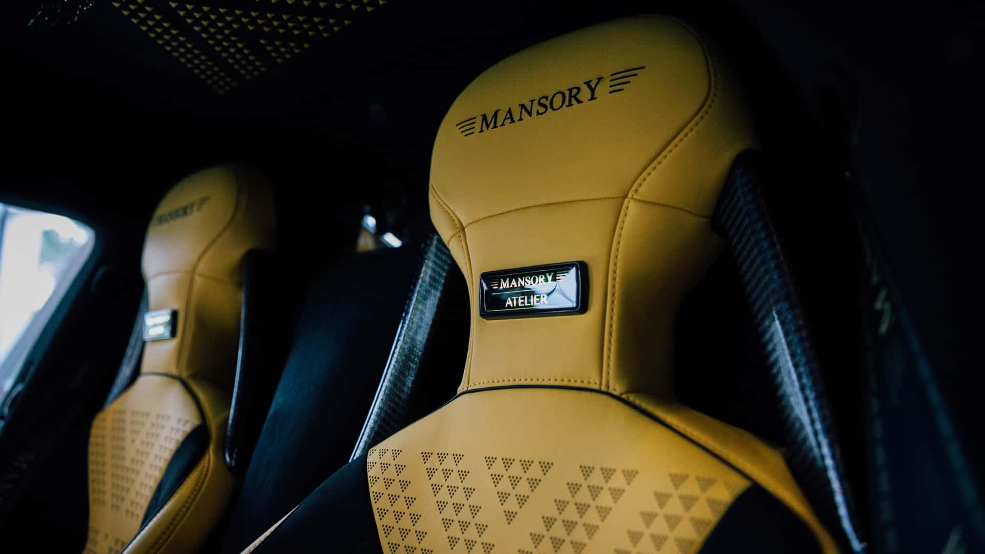 فورد GT منصوری در همکاری با آندر آرمور و استف کری، ستاره NBA 
