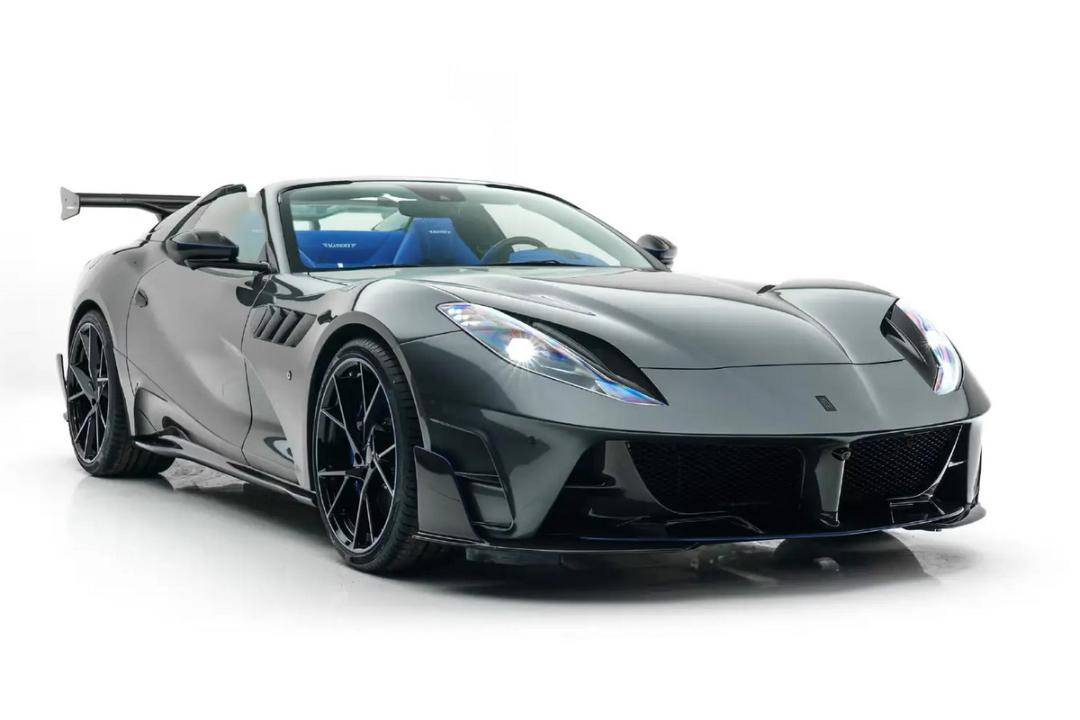 نمای جلوی فراری Stallone GTS منصوری