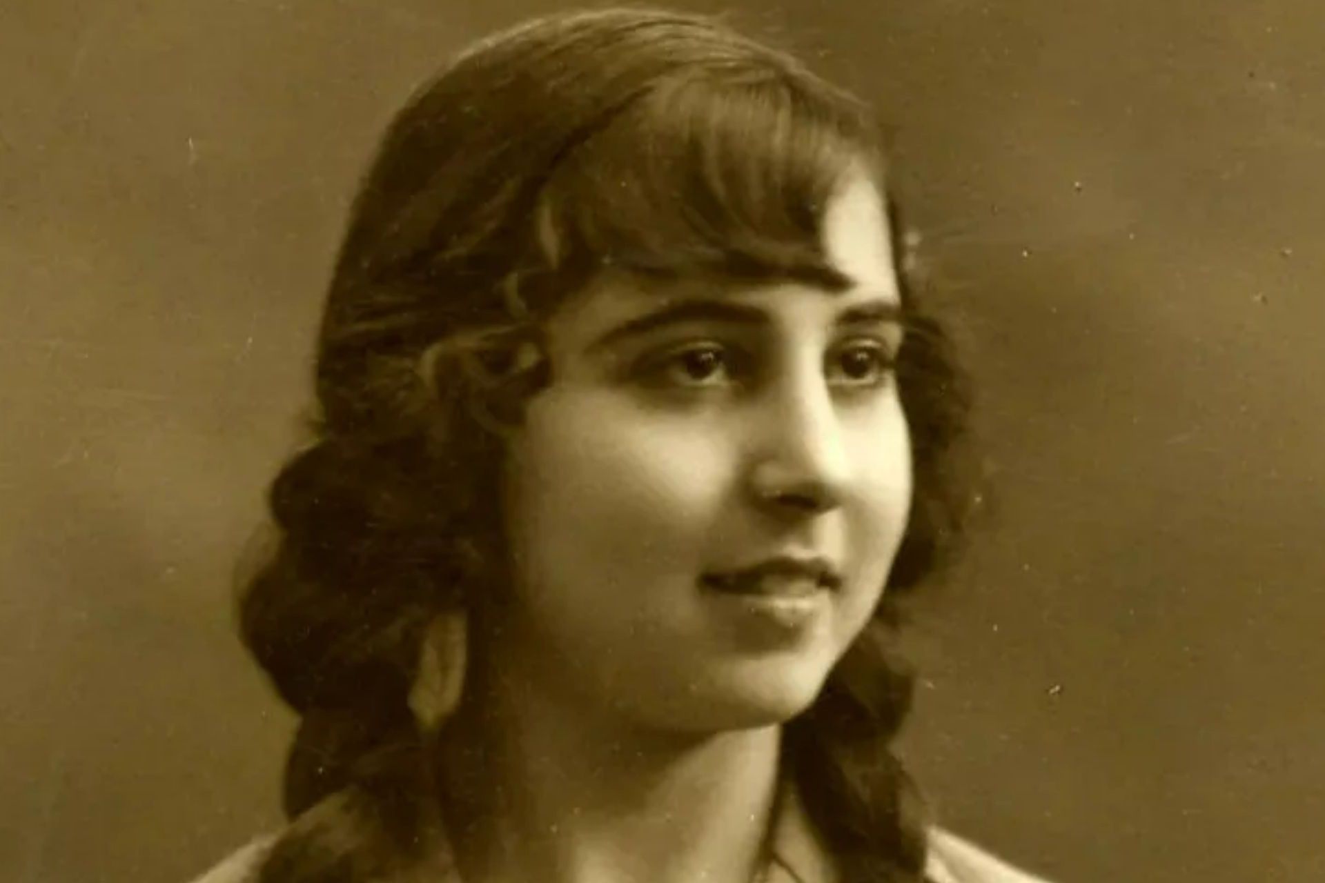 ماریا برانیاس موررا، زن ۱۱۷ ساله رکورددار سابق پیرترین فرد دنیا، در سال ۱۹۲۵