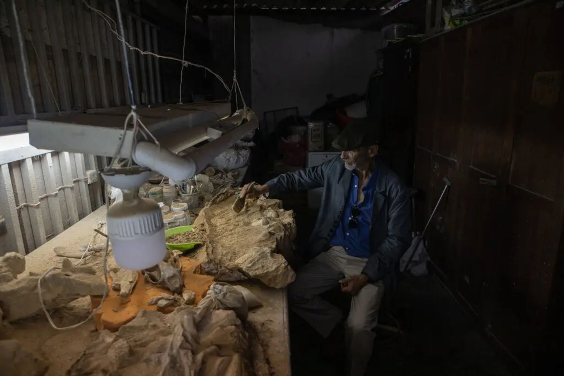 دکتر ماریو اوربینا، دیرین‌شناس در موزه‌ی تاریخ طبیعی دانشگاه ملی سن مارکوس در لیما