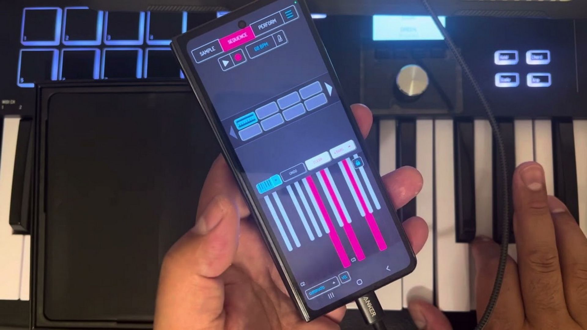 اتصال گوشی به کنترلرهای صوتی