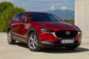 خودرو مزدا Mazda CX30 نمای جلو و چپ رنگ قرمز