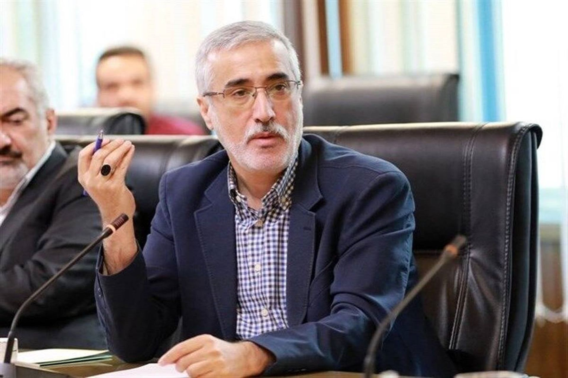 رئیس سازمان غذا و دارو: فروش اینترنتی دارو به‌ کلی ممنوع نشده است