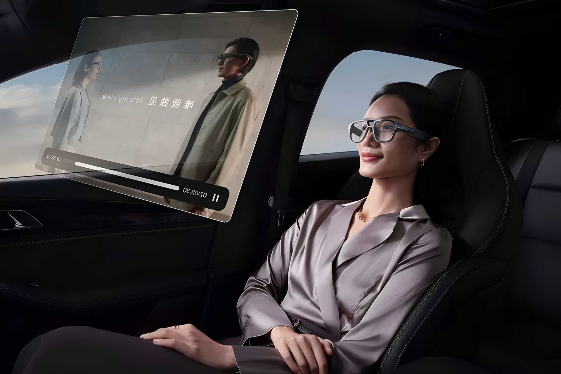 عینک واقعیت افزوده‌ی میزو دیسکاوری MYVU چشم یک زن در ماشین