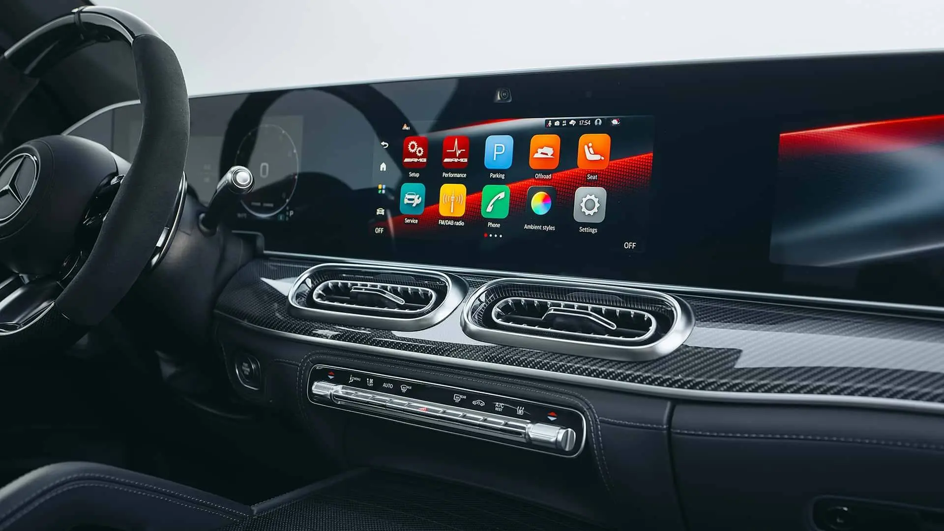 جزئیات کابین خودرو مرسدس GLE 63S 2027