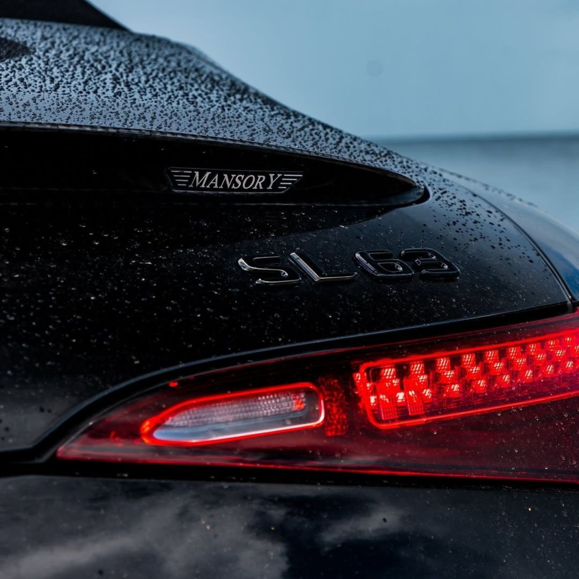 مرسدس AMG SL منصوری