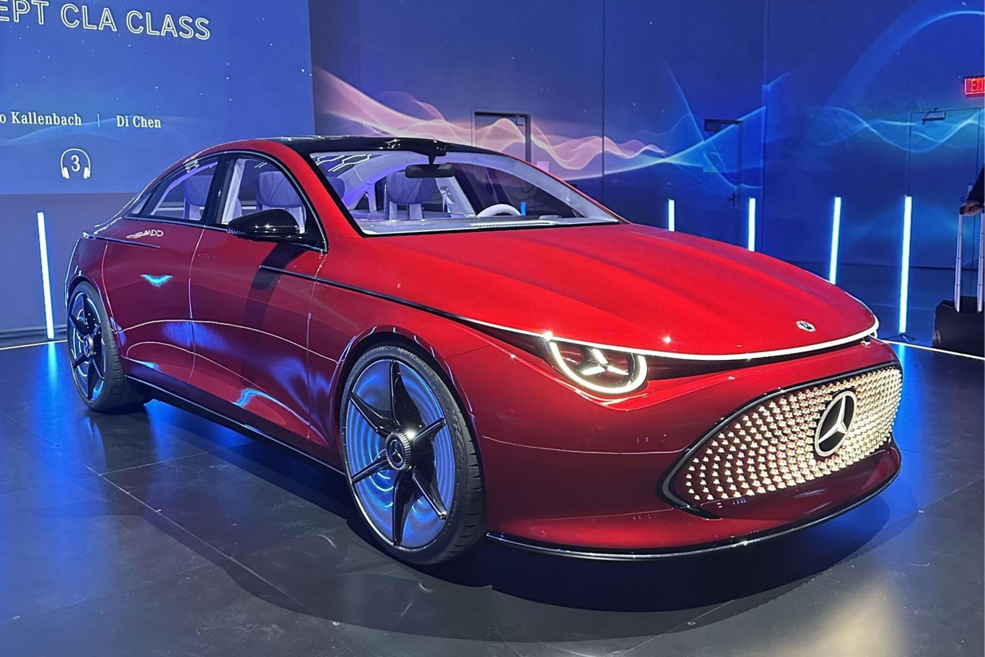 خودرو آینده‌نگرانه مرسدس بنز با رنگ هیجان‌انگیز در CES به‌نمایش درآمد