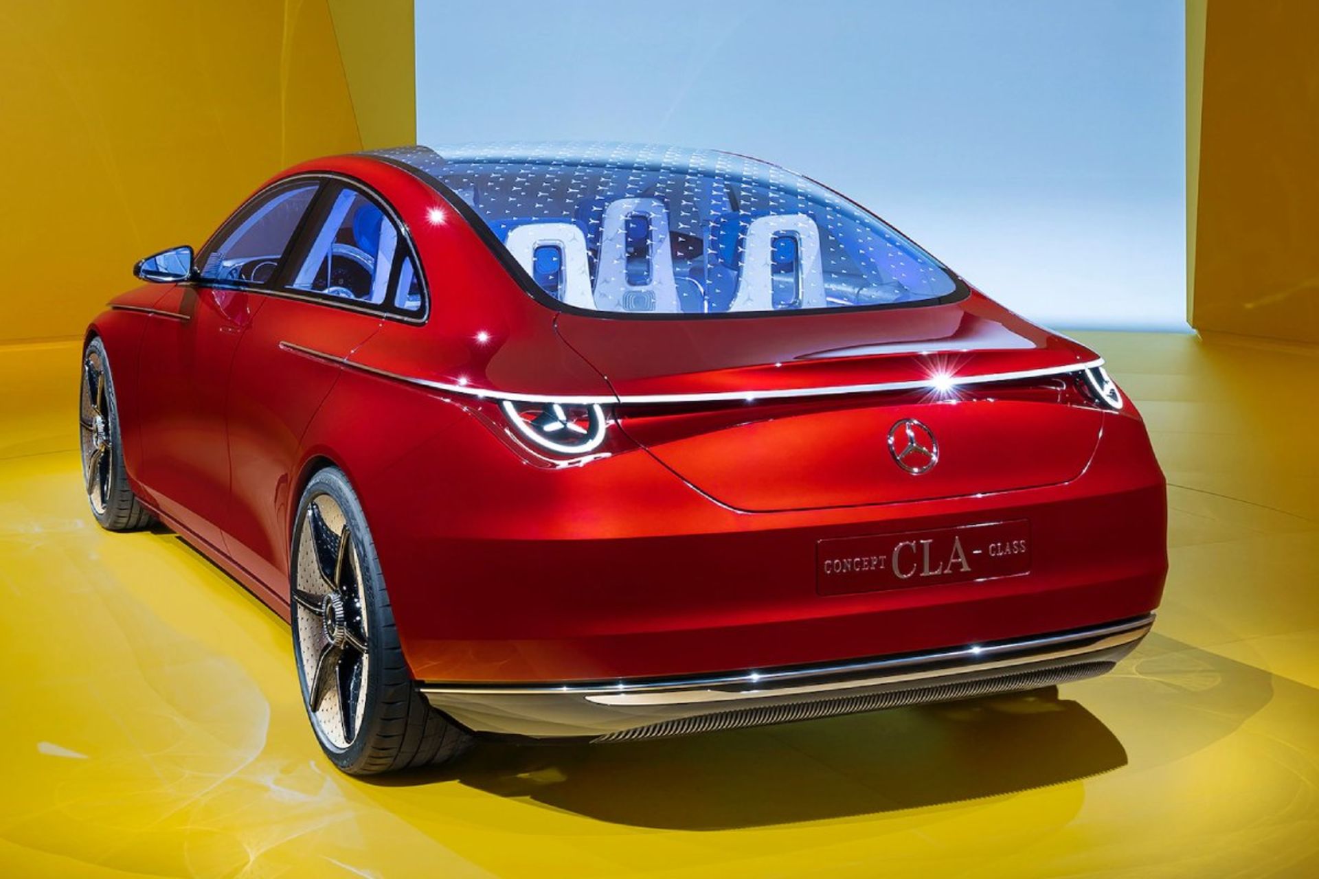 خودرو برقی مرسدس بنز CLA