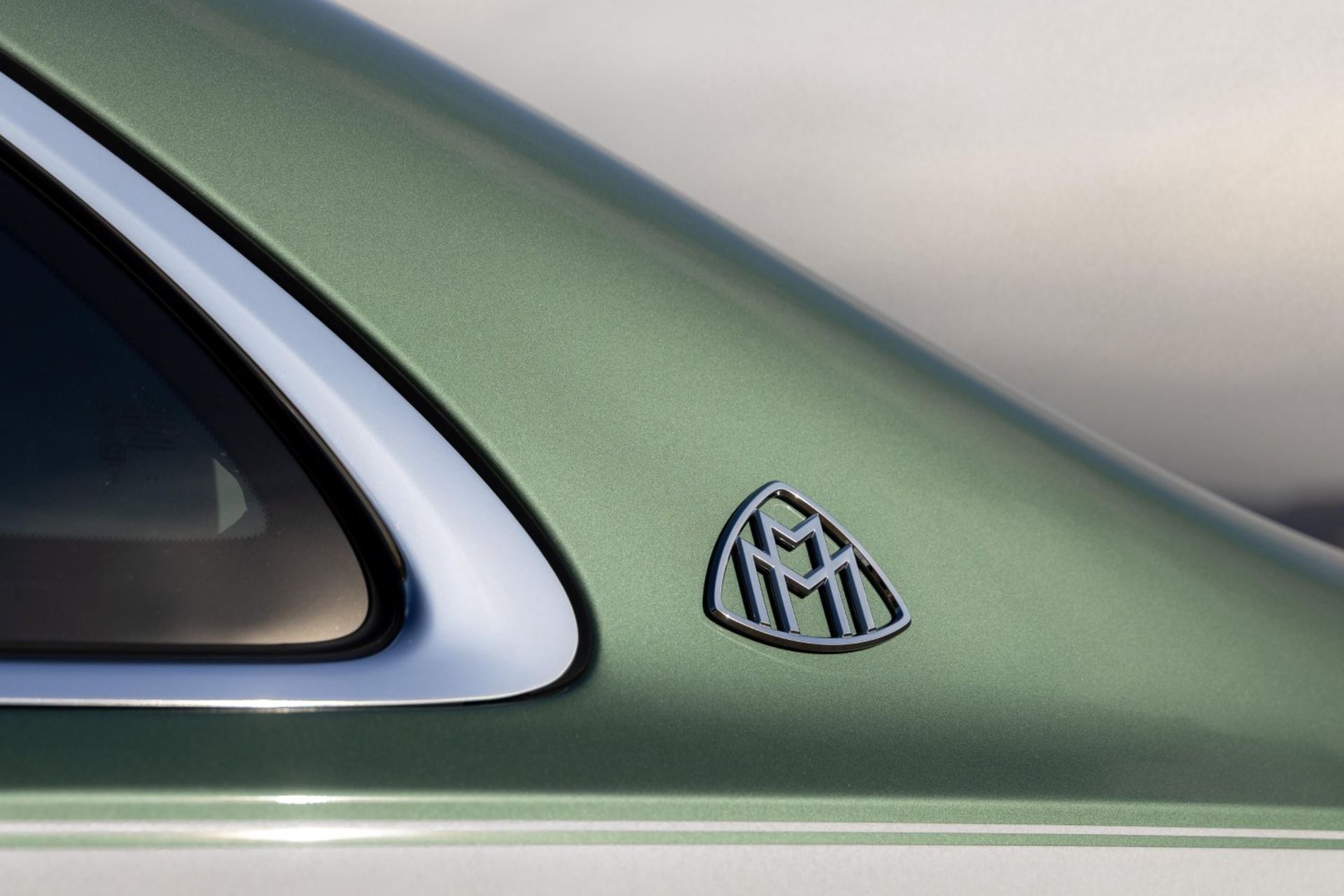 مرسدس میباخ S680 Edition Emerald Isle