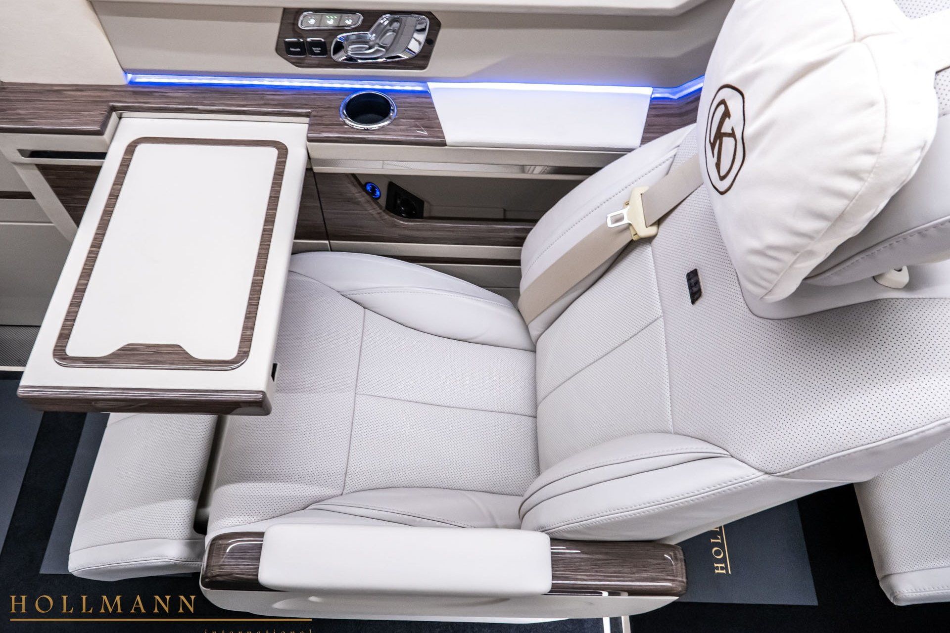 ون سفارشی مرسدس بنز اسپریندر ساخت شرکت آلمانی Klassen