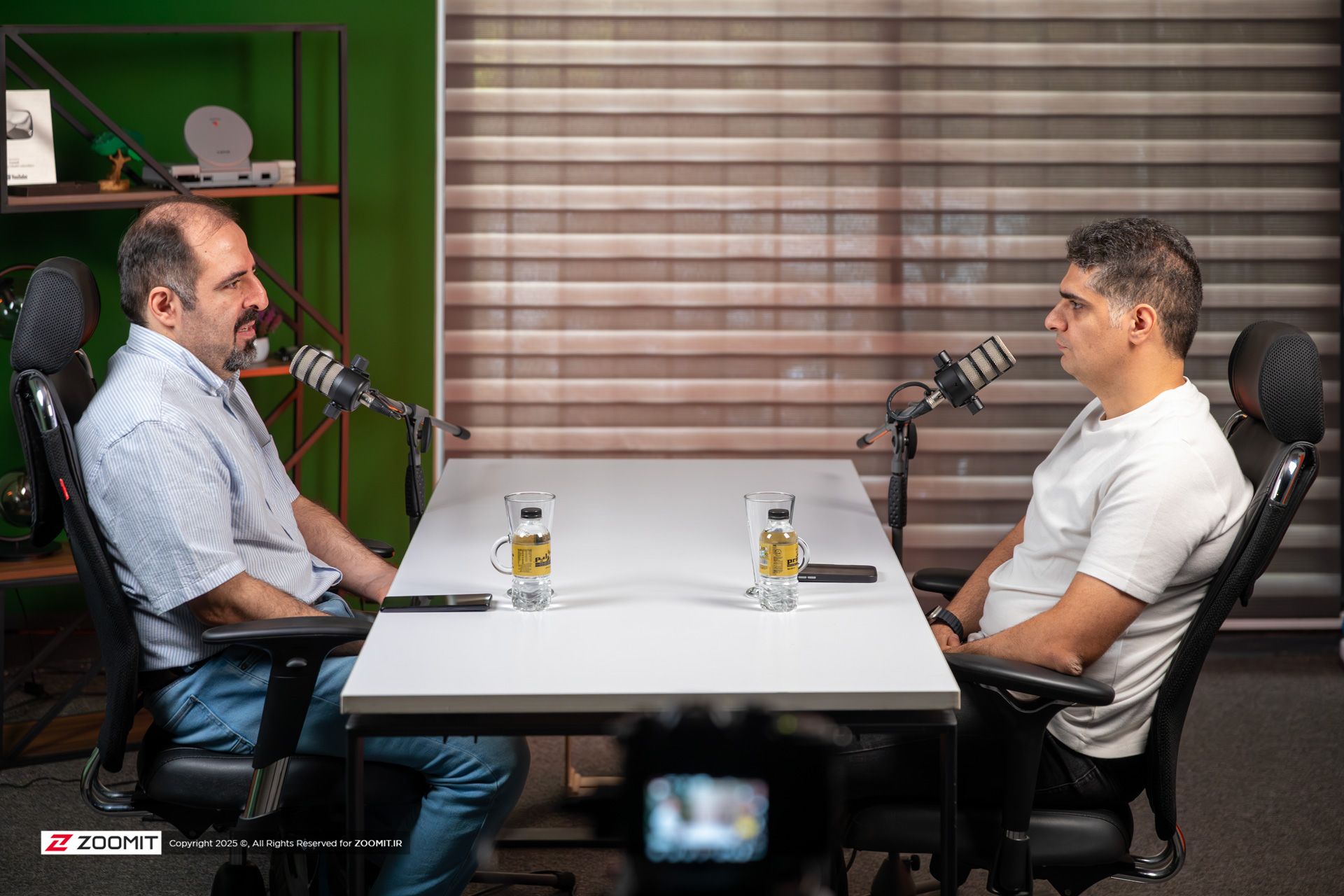 صابر مسگری در استودیو زومیت