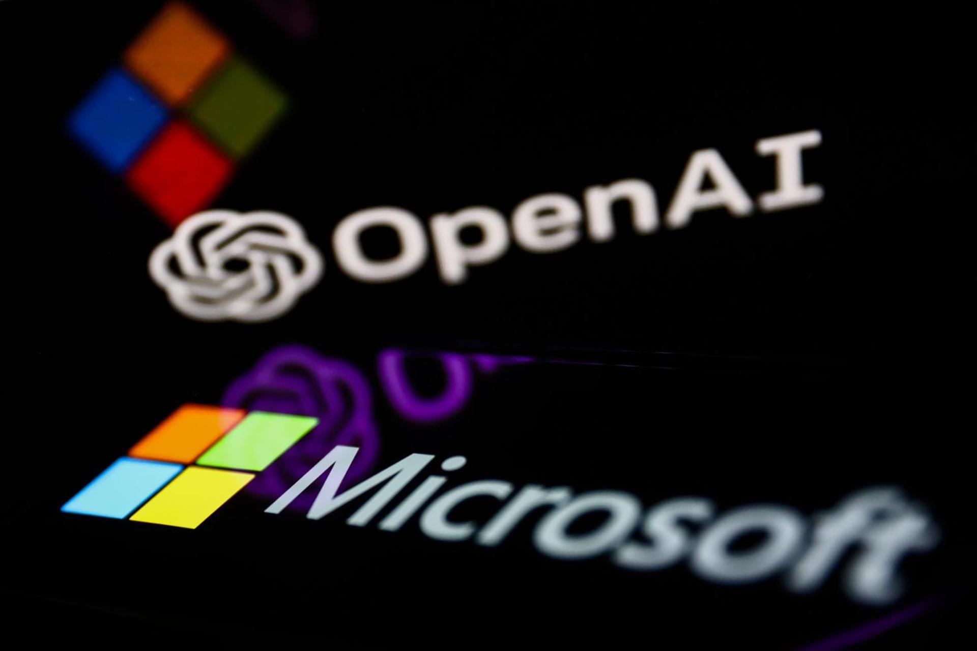 لوگو مایکروسافت و OpenAI کنار یکدیگر