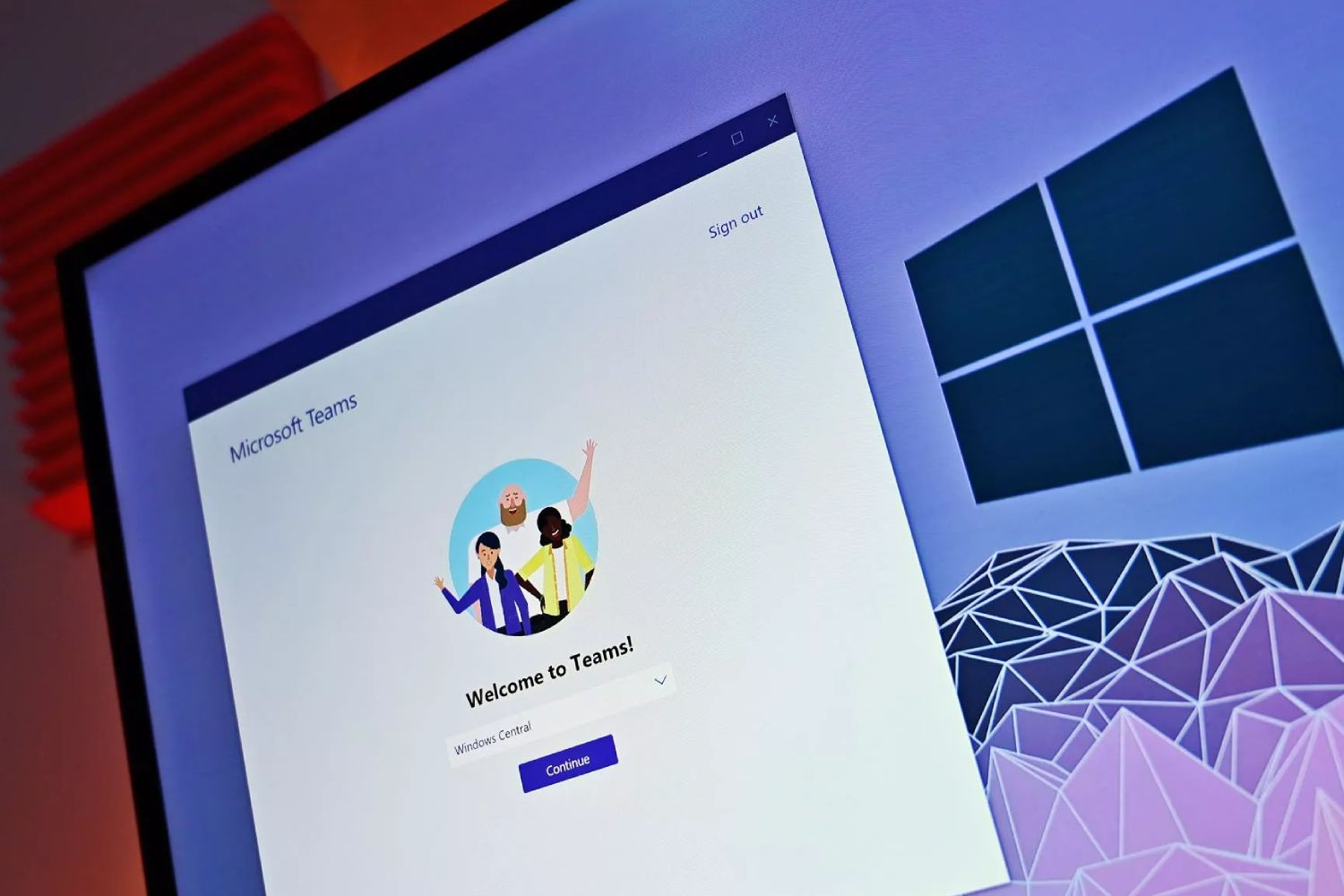 این پیام‌رسان به مدیر شما می‌گوید که مشغول کار هستید یا نه!