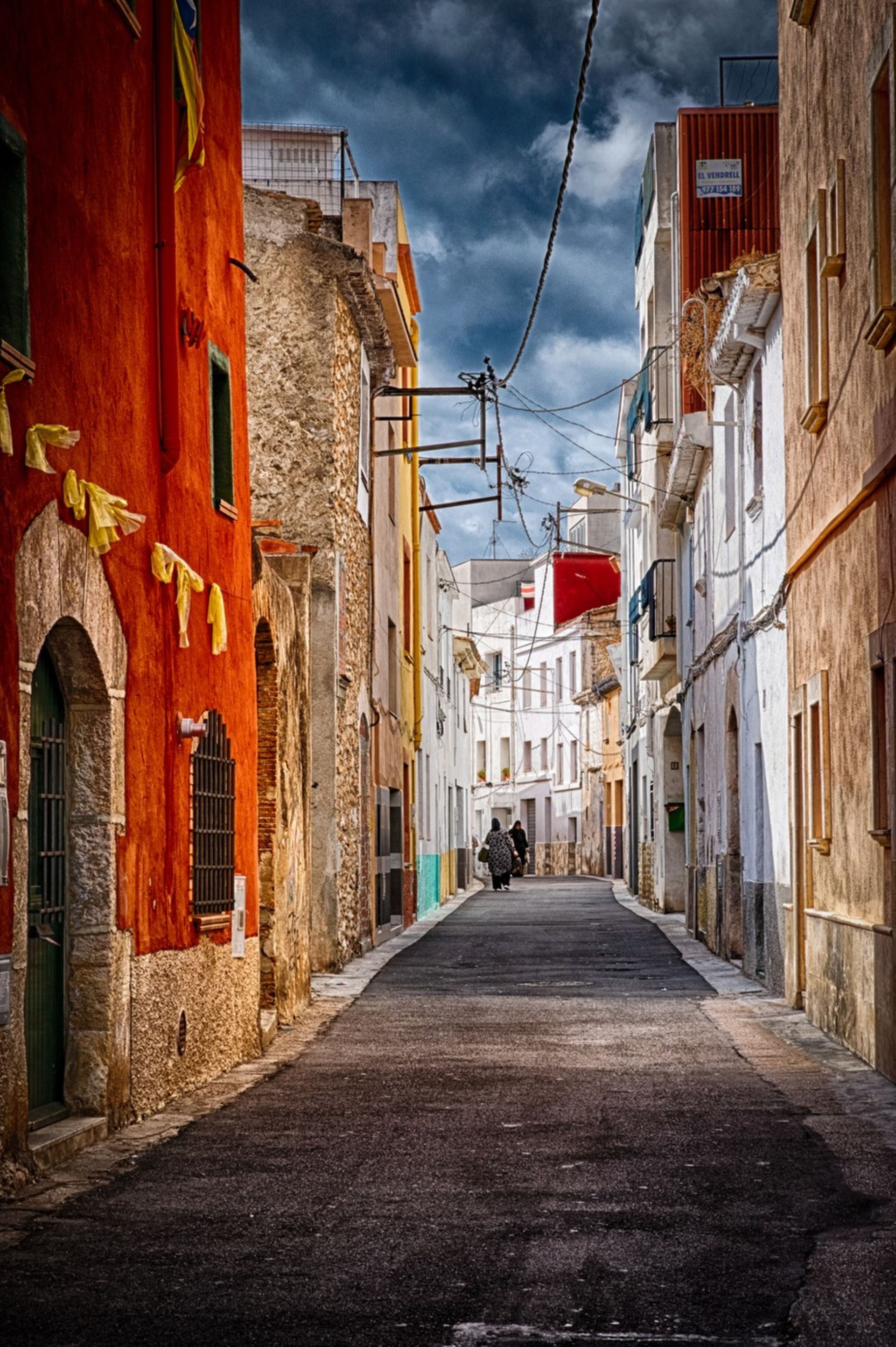 عکاسی خیابانی ساختمان رنگارنگ