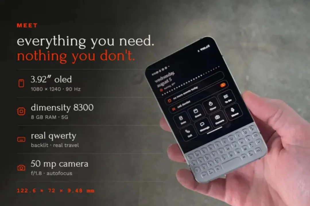 گوشی هوشمند مینیمال فون ۲ با کیبورد فیزیکی QWERTY