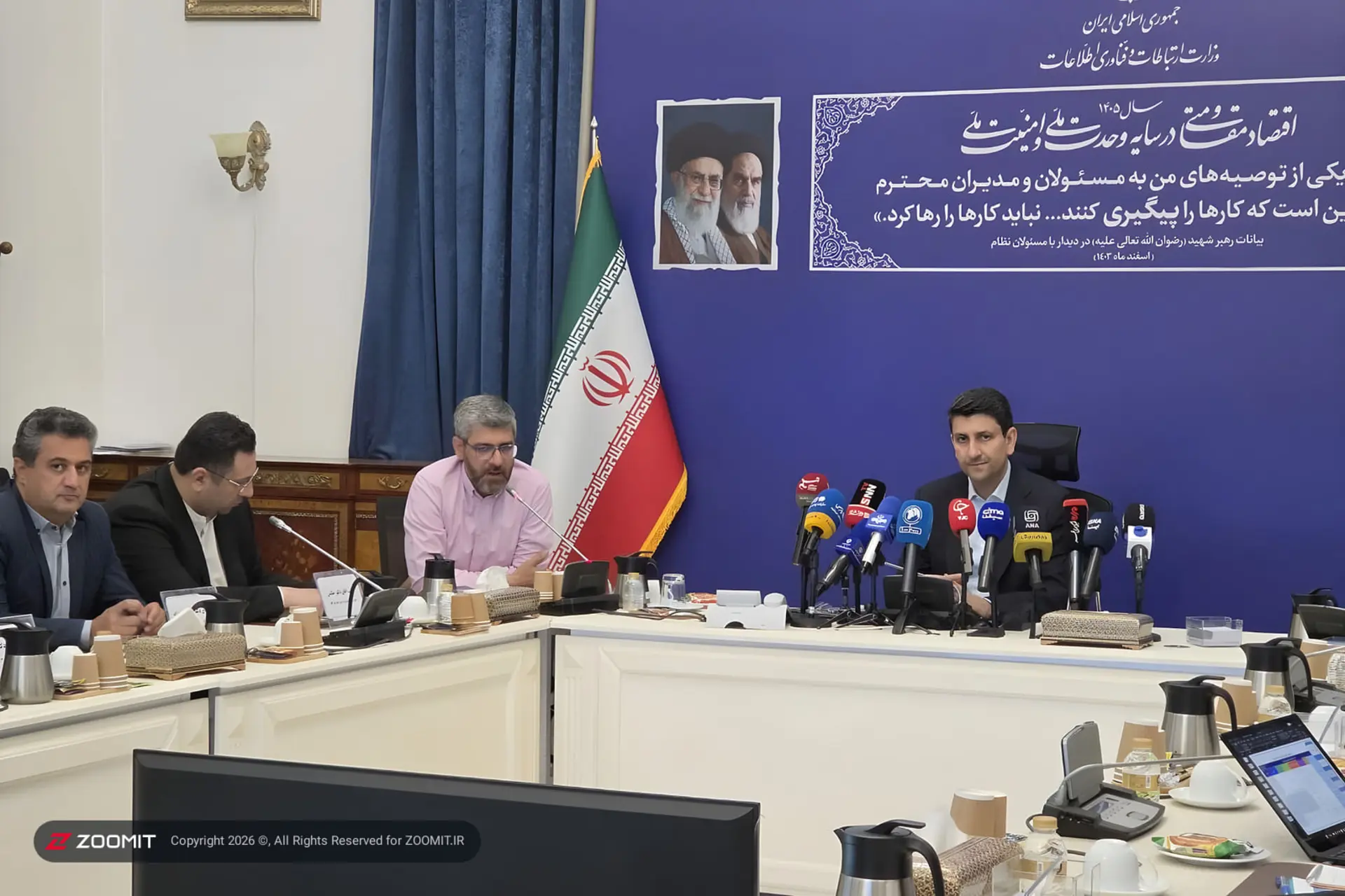 وزیر ارتباطات در نشست بررسی توسعه زیرساخت‌های فیبر نوری تهران