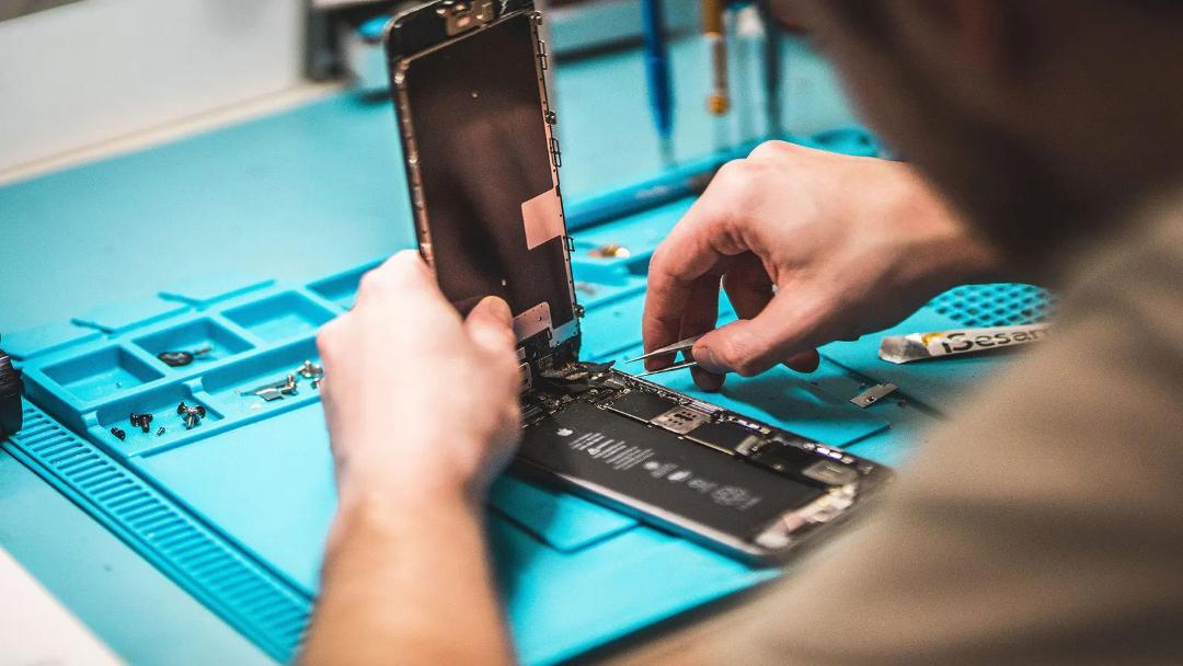 تعمیر گوشی‌های مدرن