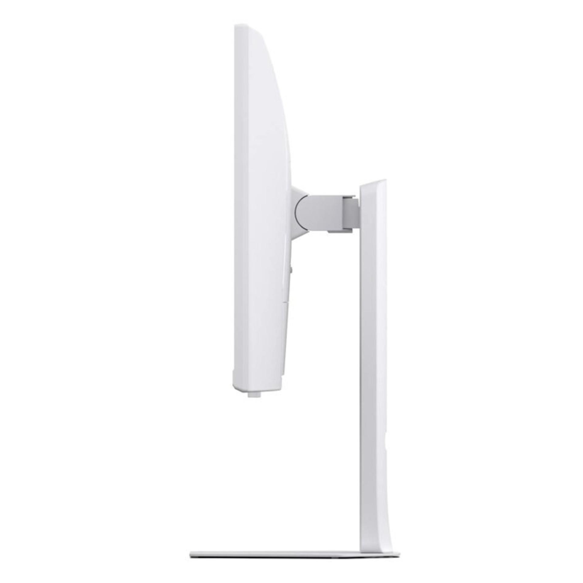 مانیتور LG مدل UltraGear 32G810SA-W