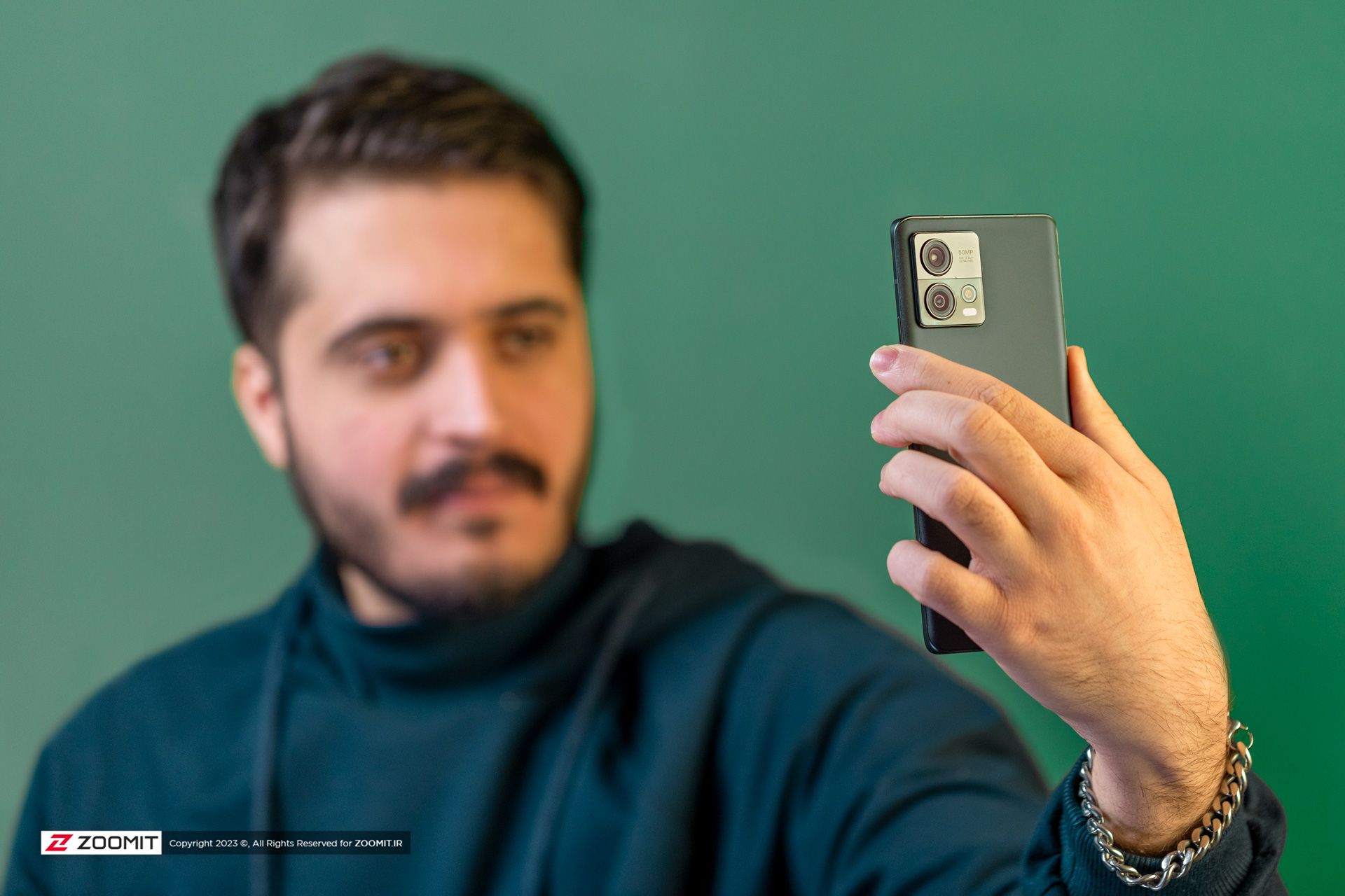 عکاسی سلفی با موتورولا اج ۳۰ فیوژن