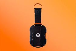 نمای جلو موتورولا Motorola Defy Satellite Link رنگ نارنجی