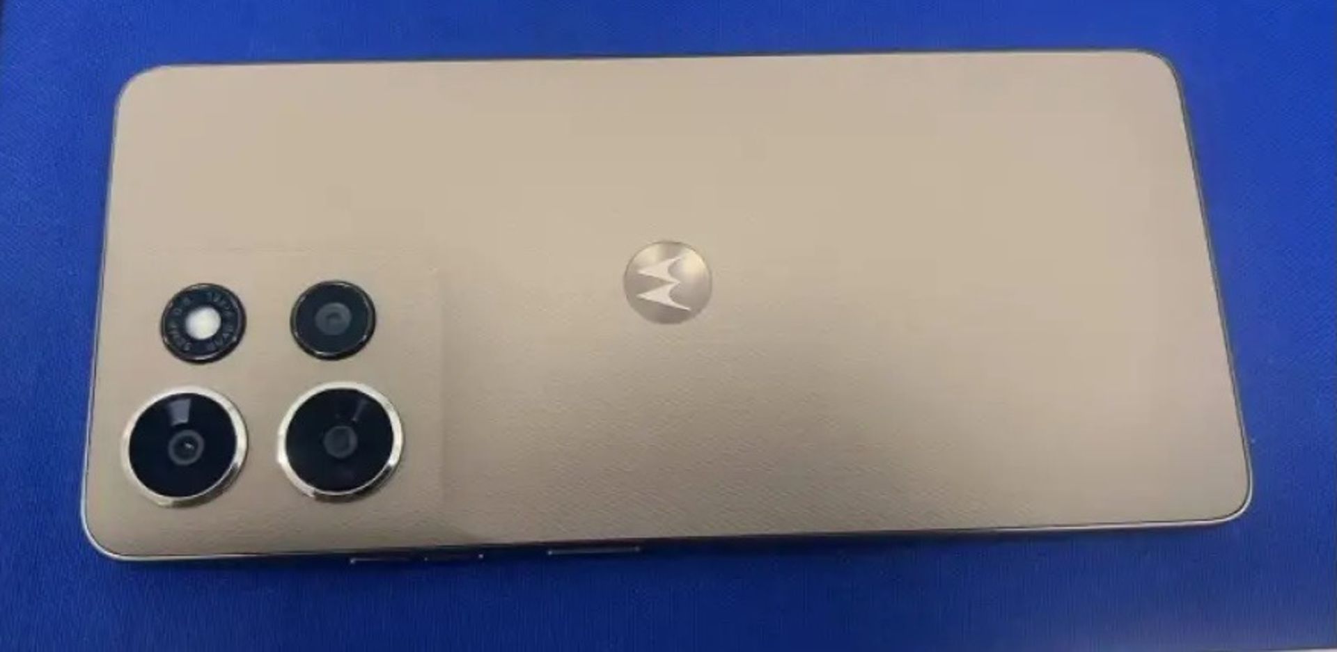 نمای پشت گوشی هوشمند موتورولا جی استایلوس ۲۰۲۶