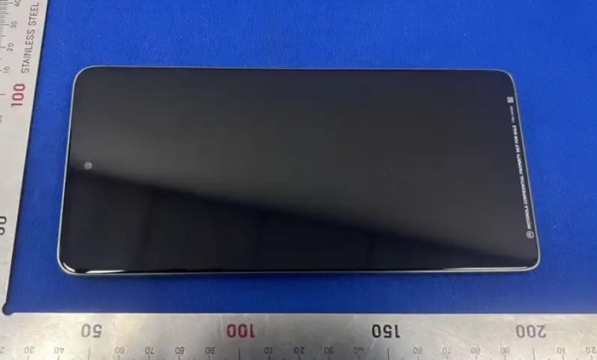 نمای جلو گوشی هوشمند موتورولا جی استایلوس ۲۰۲۶