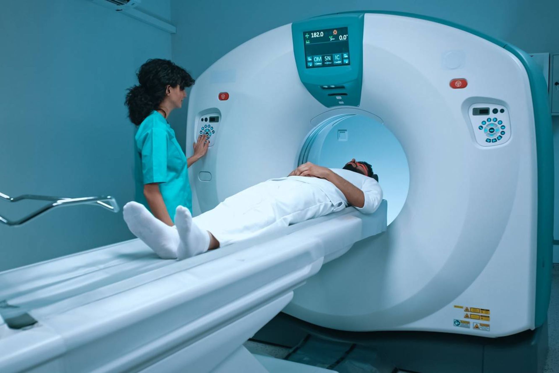 دستگاه MRI