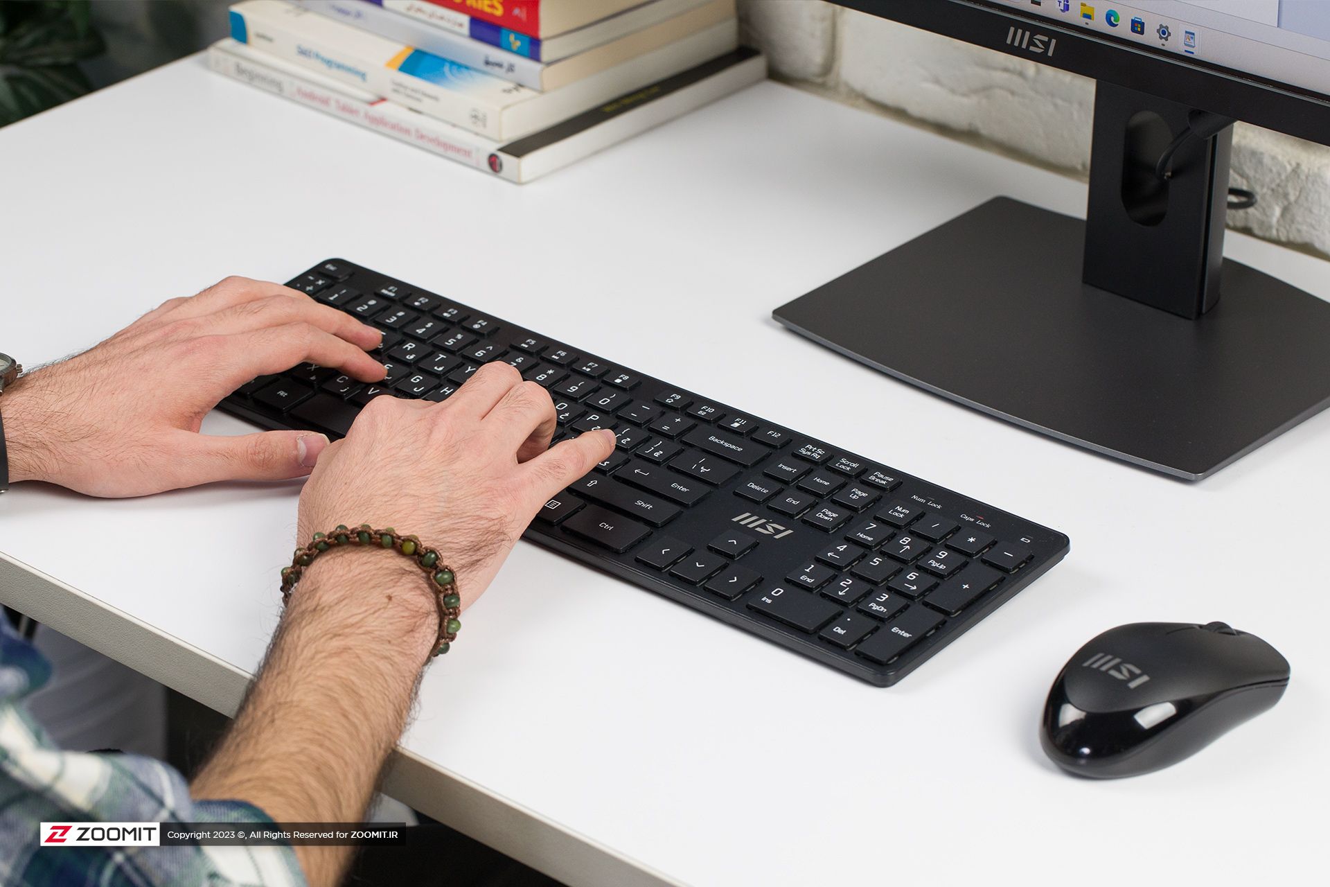 ماوس و کیبورد آل این وان AM272P ام‌اس‌آی